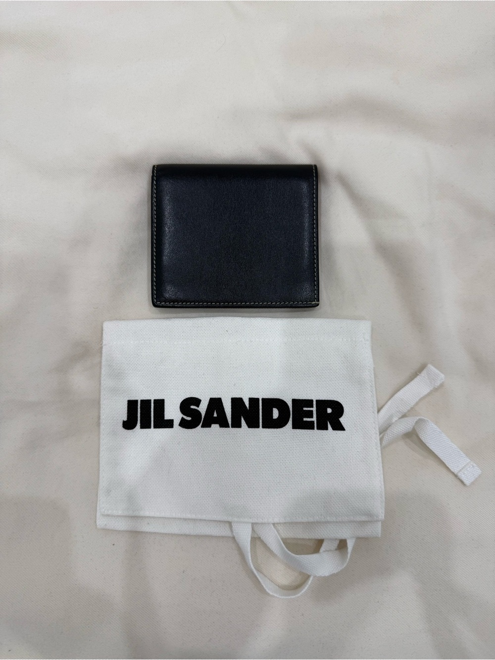 Jil Sander Black Leather Compact trifold Wallet with Logo Pouch